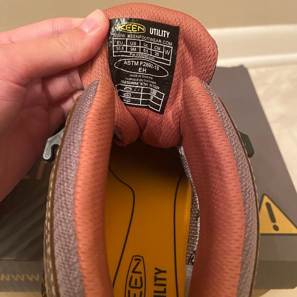 Brand new NWT Women’s Keen Utility Boots Size 9 - Picture 6 of 7